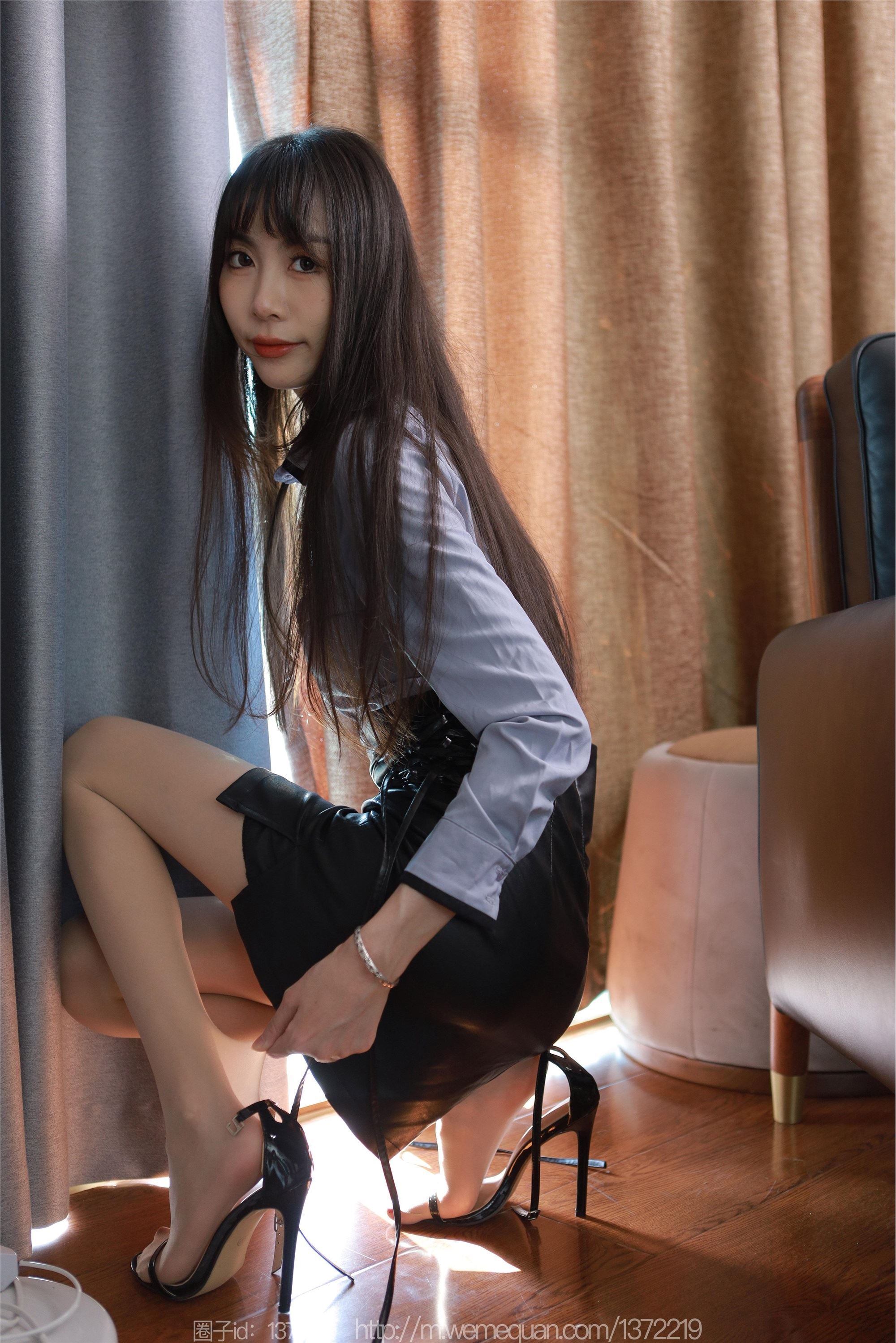 IESS异思趣向  2023.09.03 丝享家 1523 团团《那一道光》